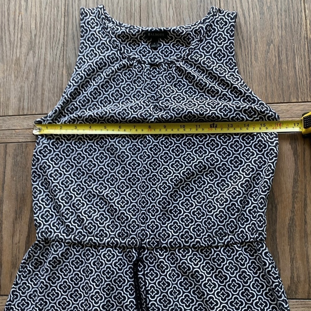 Talbots Black and White Geometric Print‎ Keyhole Neckline Tie Front Size Small - Picture 7 of 10